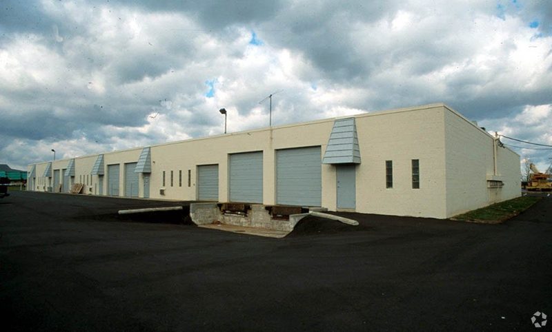 Oxford Realty Advisors industrial property exterior at 1100 Rarig Avenue, Columbus, Ohio